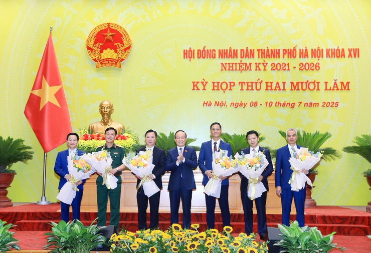 Bầu bổ sung 4 Ủy viên UBND thành phố Hà Nội nhiệm kỳ 2021-2026- Ảnh 1.