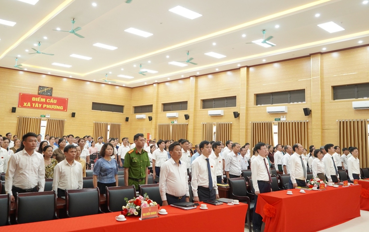 Kỳ họp thứ 2 HĐND xã Tây Phương thông qua nhiều Nghị quyết quan trọng- Ảnh 1.