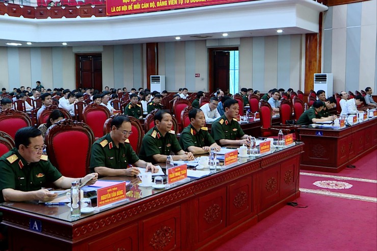 Hà Nội xây dựng thế trận quốc phòng “vững toàn diện, mạnh trọng điểm”- Ảnh 1.
