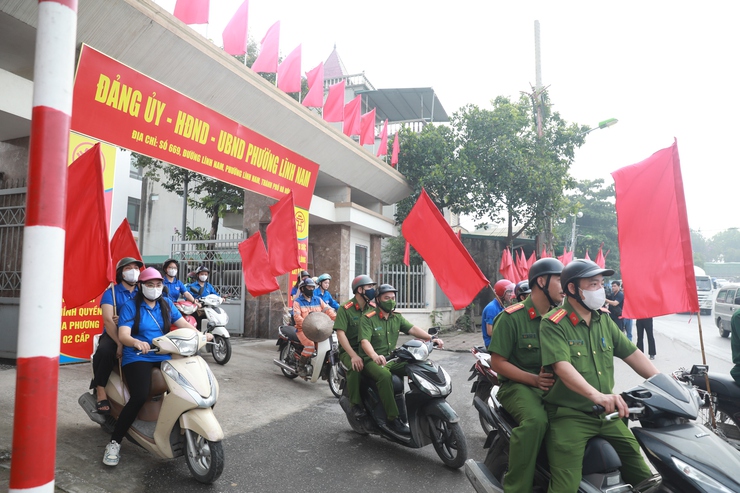 Phường Lĩnh Nam phát động tổng vệ sinh môi trường "Sáng-Xanh-Sạch-Đẹp"- Ảnh 3.