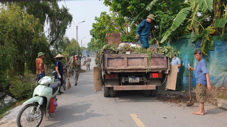 Phường Lĩnh Nam phát động tổng vệ sinh môi trường "Sáng-Xanh-Sạch-Đẹp"- Ảnh 8.