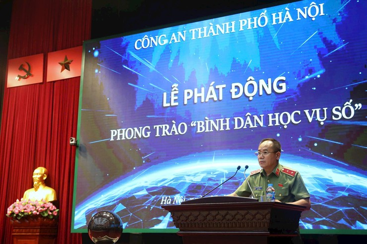 Công an Hà Nội phát động phong trào "Bình dân học vụ số"- Ảnh 3.