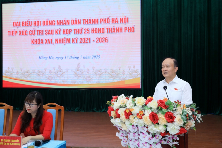 Chủ tịch HĐND Thành phố Nguyễn Ngọc Tuấn tiếp xúc cử tri các phường: Hoàn Kiếm, Cửa Nam, Hồng Hà- Ảnh 4.