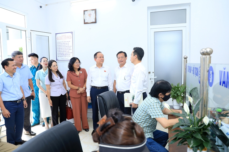 Chủ tịch HĐND Thành phố Nguyễn Ngọc Tuấn làm việc với phường Hoàn Kiếm và Hồng Hà về công tác chuẩn bị Đại hội Đảng- Ảnh 2.