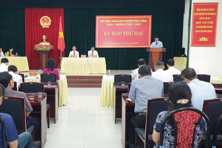 Đẩy mạnh chuyển đổi số, hướng đến mô hình chính quyền số ở Phú Lương- Ảnh 1.