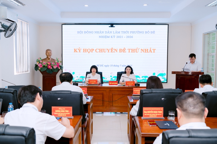 HĐND phường Bồ Đề tổ chức Kỳ họp chuyên đề xác lập nền tảng vận hành chính quyền hai cấp- Ảnh 5.