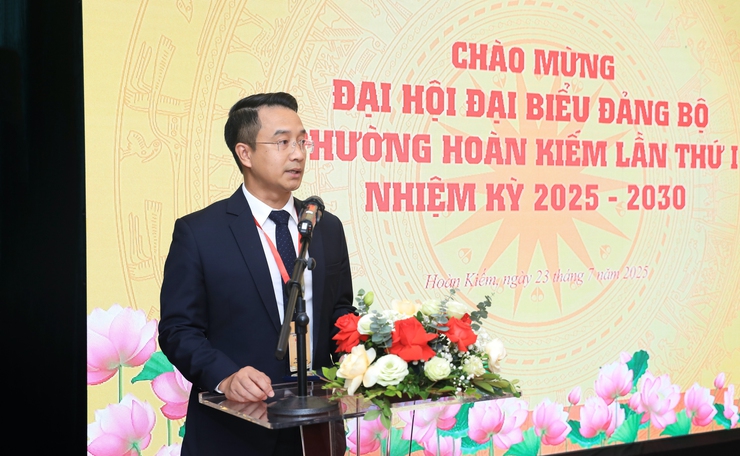 Khai mạc triển lãm “Phát triển Hoàn Kiếm số - văn minh, hiện đại, đậm đà bản sắc”- Ảnh 2.
