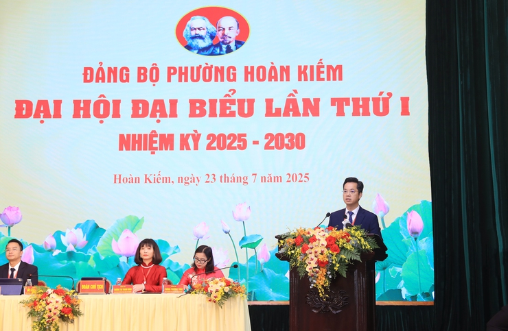 Coi chuyển đổi số là khâu đột phá chiến lược, là giải pháp nền tảng để nâng cao chất lượng quản trị đô thị và phục vụ người dân- Ảnh 6.