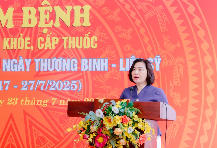 Phường Long Biên tổ chức khám bệnh, chăm sóc sức khỏe cho người có công- Ảnh 2.