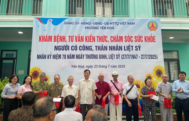 Chi nhánh Ngân hàng chính sách xã hội Thành phố tổ chức nhiều hoạt động ý nghĩa tri ân người có công nhân dịp 27/7- Ảnh 4.