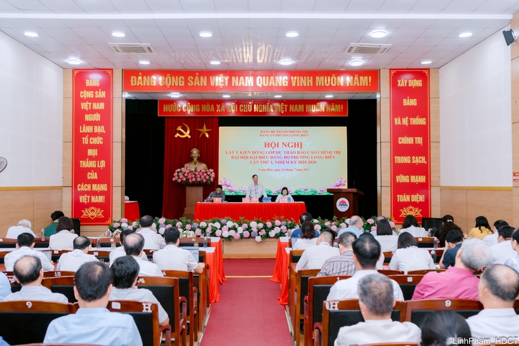Long Biên lấy ý kiến đóng góp vào dự thảo Báo cáo chính trị Đại hội Đảng bộ phường nhiệm kỳ 2025 - 2030- Ảnh 1.