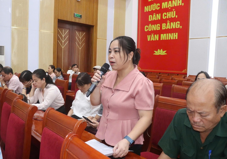 Đại biểu HĐND Thành phố tiếp xúc cử tri 7 phường sau kỳ họp thứ 25- Ảnh 1.