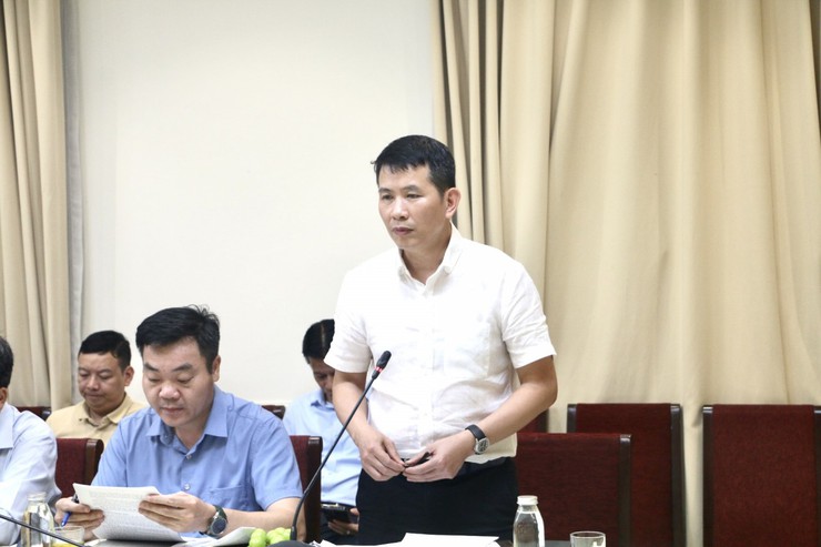 Phó Chủ tịch Thường trực UBND Thành phố Lê Hồng Sơn làm việc với phường Cửa Nam về triển khai vùng phát thải thấp- Ảnh 1.