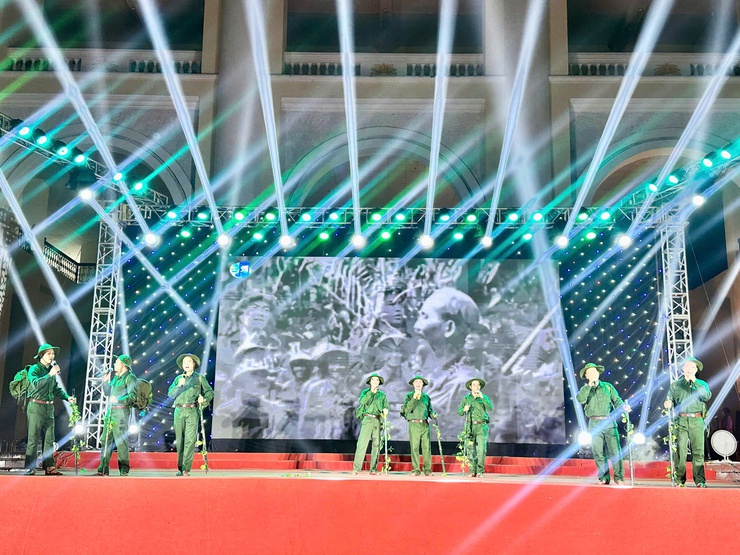 "Bài ca tri ân" - Khúc hát lặng thầm của những người con đất Việt- Ảnh 3.