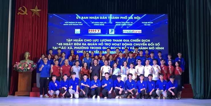 Hà Nội khởi động chiến dịch "45 ngày đêm" thúc đẩy chuyển đổi số tại các xã, phường- Ảnh 1.