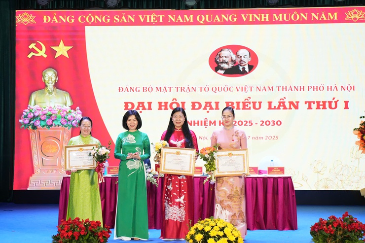 Mặt trận Thành phố thích ứng với mô hình mới, mang lại lợi ích thiết thực cho Nhân dân- Ảnh 4.