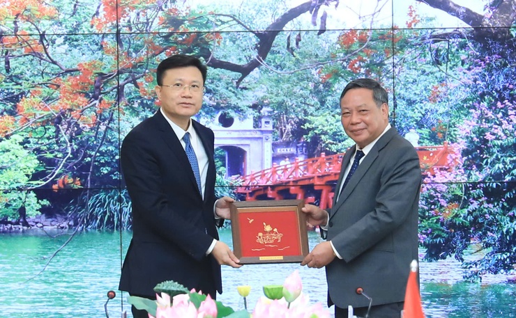 Hanoi, Guangzhou strengthen cooperation for mutual growth- Ảnh 2. Hanoi, Guangzhou strengthen cooperation for mutual growth- Ảnh 2.