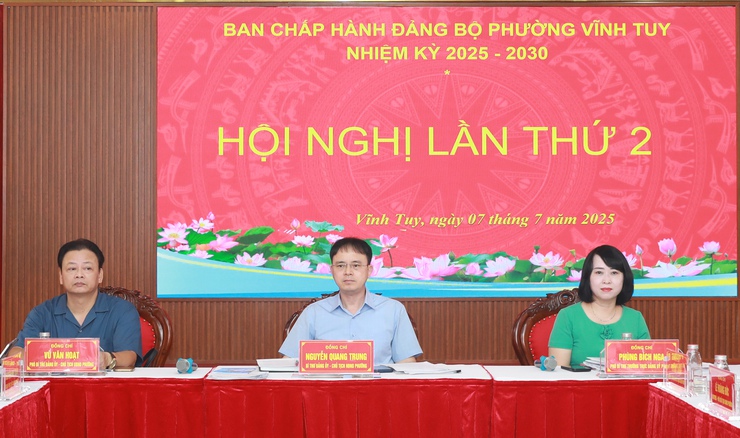 Dự kiến, trước 31/8, tổ chức Đại hội đại biểu Đảng bộ phường Vĩnh Tuy lần thứ I- Ảnh 1.