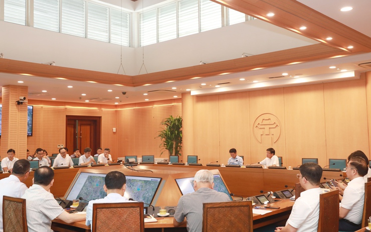 Hanoi wants to complete renovation and cleanup along To Lich River by August 30- Ảnh 1.