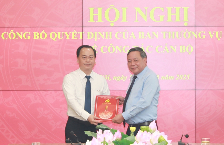 Đồng chí Nguyễn Mạnh Quân được bổ nhiệm Phó Chánh Văn phòng Thành ủy Hà Nội- Ảnh 1.