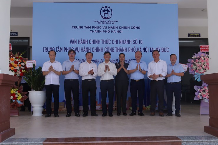 Trung tâm Phục vụ hành chính công Thành phố và UBND xã Mỹ Đức ký kết hợp tác hỗ trợ hoạt động chuyển đổi số, dịch vụ công trực tuyến- Ảnh 2.