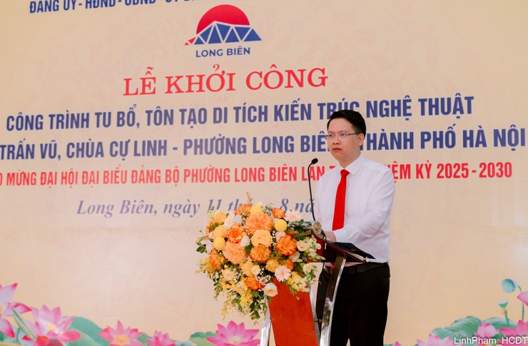 Long Biên khởi công dự án tu bổ, tôn tạo di tích đền Trấn Vũ chào mừng Đại hội đại biểu Đảng bộ phường lần thứ I- Ảnh 2.