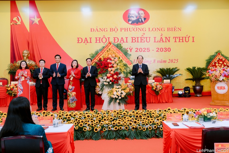 Đại hội Đảng bộ phường Long Biên lần thứ I: Quyết tâm xây dựng đô thị “Xanh - Văn minh - Hiện đại”- Ảnh 7.