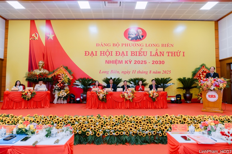 Đại hội Đảng bộ phường Long Biên lần thứ I: Quyết tâm xây dựng đô thị “Xanh - Văn minh - Hiện đại”- Ảnh 10.