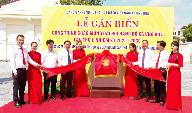 Xã Ứng Hòa gắn biển công trình “Bảo tồn, phục dựng, tôn tạo khu di tích lịch sử địa điểm An toàn khu Xứ ủy Bắc Kỳ 1942 (Chùa Chòng)"- Ảnh 3.