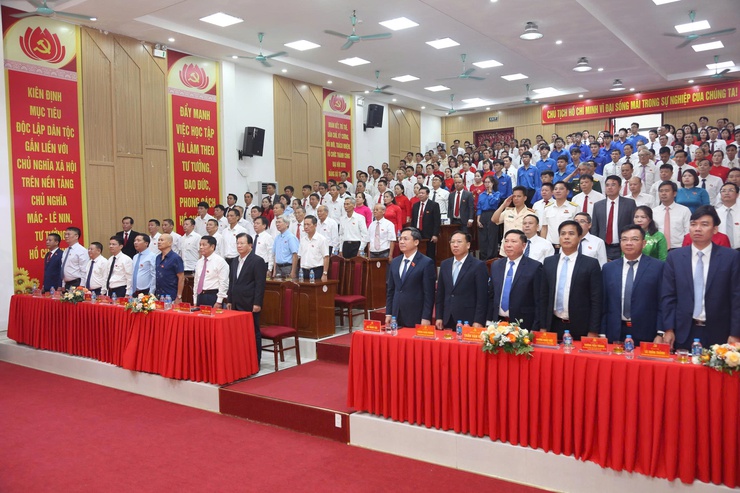 Huy động mọi nguồn lực đưa Yên Lãng trở thành vùng phát triển năng động phía Bắc Thủ đô- Ảnh 1.