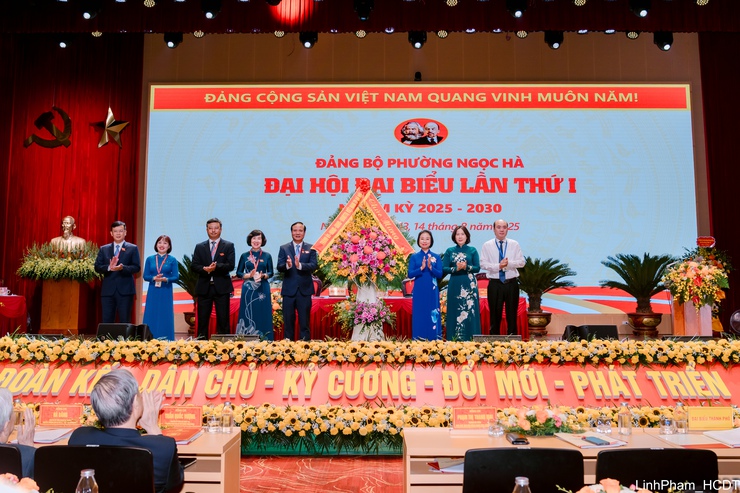Đại hội đại biểu Đảng bộ phường Ngọc Hà nhiệm kỳ 2025-2030 thành công tốt đẹp- Ảnh 7.