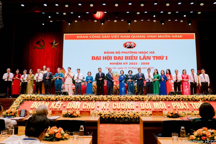 Đại hội đại biểu Đảng bộ phường Ngọc Hà nhiệm kỳ 2025-2030 thành công tốt đẹp- Ảnh 8.