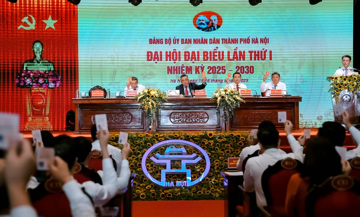 271 đại biểu dự Đại hội đại biểu Đảng bộ UBND thành phố Hà Nội nhiệm kỳ 2025-2030- Ảnh 2.