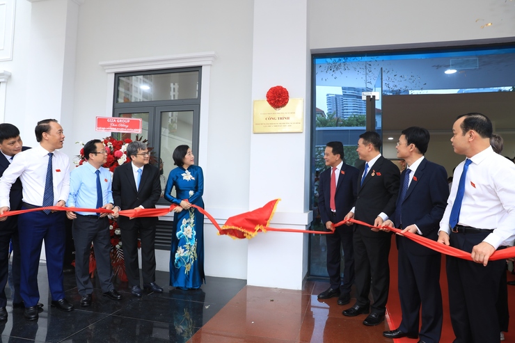 Xuân Đỉnh gắn biển công trình chào mừng Đại hội đại biểu Đảng bộ phường Xuân Đỉnh lần I- Ảnh 1.