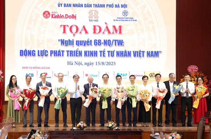 Hà Nội đồng hành cùng doanh nghiệp: Đổi mới - Kiến tạo - Phục vụ vì lợi ích chung- Ảnh 3.