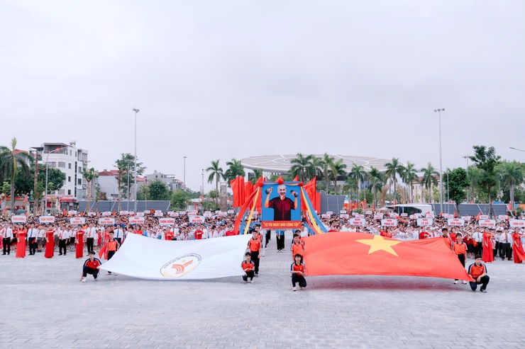 Đông Anh khai mạc Đại hội Thể dục thể thao lần thứ I và Hội trại truyền thống thanh thiếu nhi năm 2025- Ảnh 3.