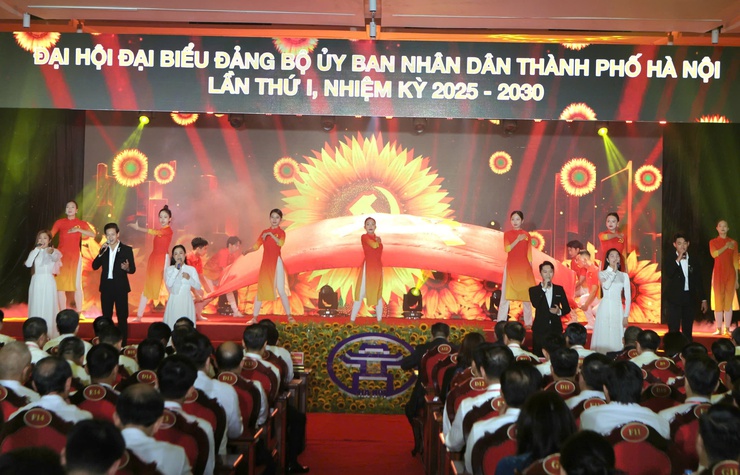 Đại hội Đảng bộ UBND thành phố Hà Nội lần thứ I: Khẳng định vai trò hạt nhân chính trị, tiên phong trong kỷ nguyên mới- Ảnh 1.