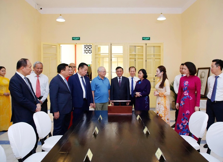Gắn biển công trình và trưng bày triển lãm tại di tích lịch sử 48 Hàng Ngang- Ảnh 5.