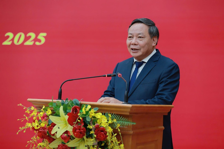 Đồng chí Bùi Huyền Mai giữ chức Phó Chủ tịch Ủy ban MTTQ Việt Nam thành phố Hà Nội- Ảnh 2.