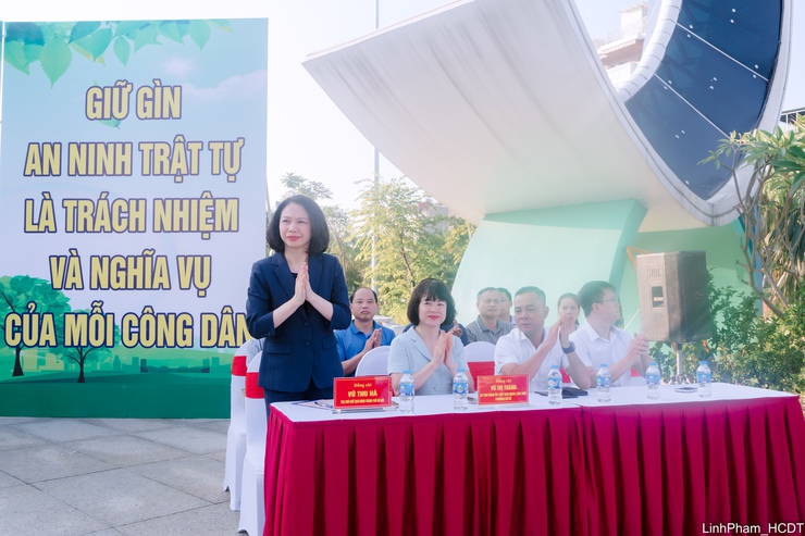 Phó Chủ tịch UBND Thành phố Vũ Thu Hà mong muốn phường Bồ Đề trở thành điểm sáng về bảo vệ môi trường- Ảnh 1.