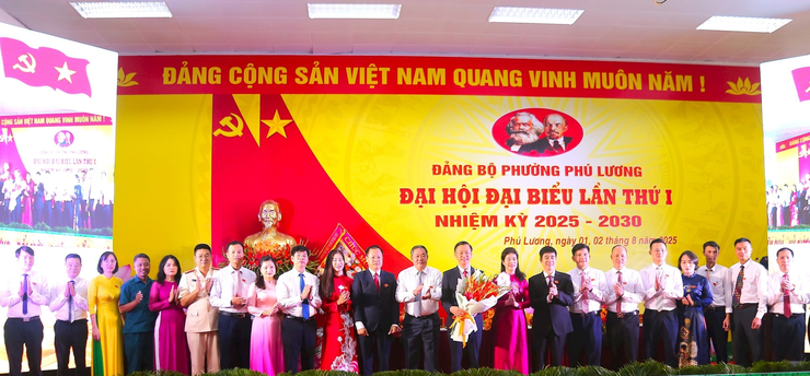 Phát huy truyền thống đoàn kết, xây dựng phường Phú Lương giàu đẹp, văn minh, hiện đại- Ảnh 4.