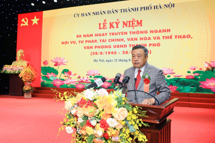 Kỷ niệm 80 năm ngày truyền thống các ngành trong hệ thống các cơ quan chuyên môn thuộc UBND Thành phố- Ảnh 6.