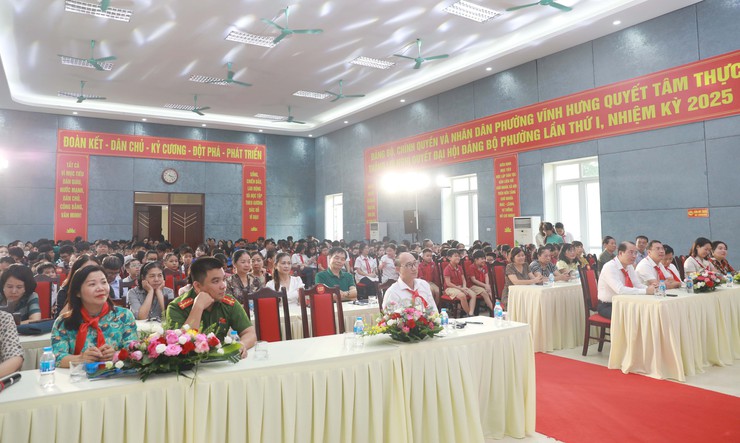 Phường Vĩnh Hưng: Tạo môi trường sống an toàn, thân thiện để trẻ em phát triển toàn diện- Ảnh 1.