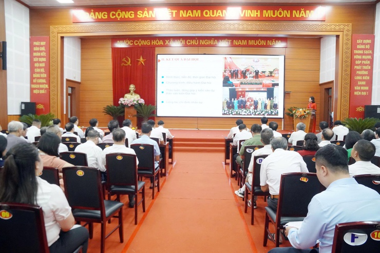Đảng bộ phường Long Biên: Tổng kết công tác chỉ đạo Đại hội lần thứ I, khẳng định quyết tâm mới cho nhiệm kỳ 2025-2030- Ảnh 1.