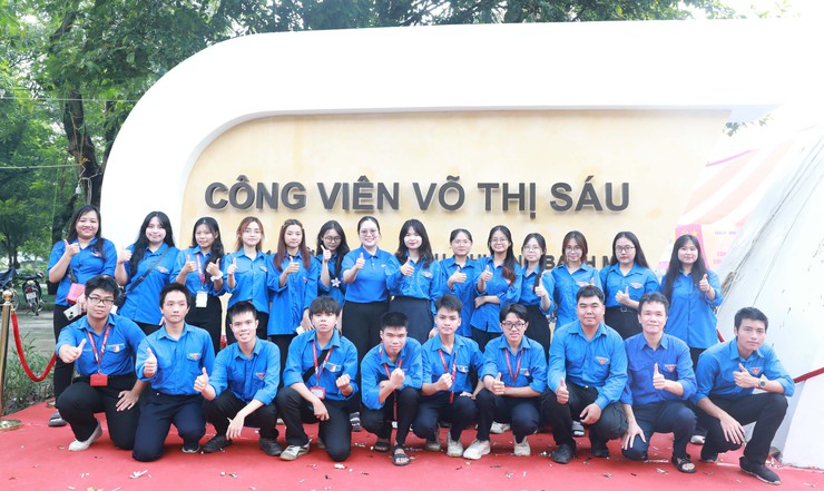 Phường Bạch Mai gắn biển Công viên Võ Thị Sáu- Ảnh 4.
