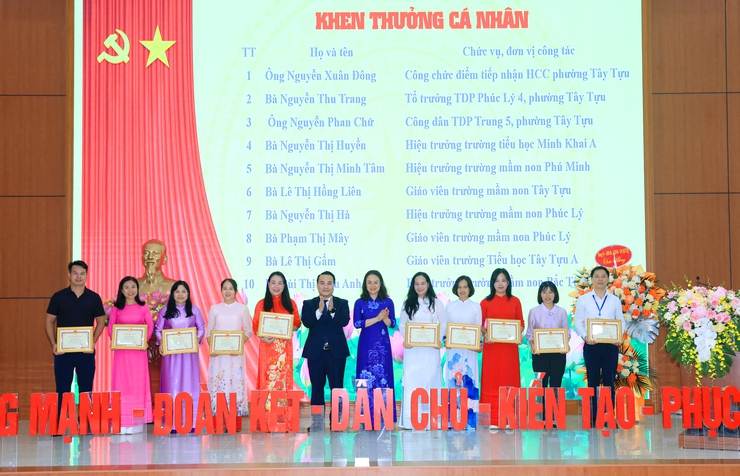 Phường Tây Tựu tổng kết phong trào thi đua và công tác khen thưởng giai đoạn 2020-2025- Ảnh 4.