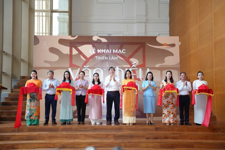 Triển lãm “Văn Miếu - Quốc Tử Giám: Không gian văn hóa từ tri thức ngàn năm” tại Đà Nẵng- Ảnh 1.