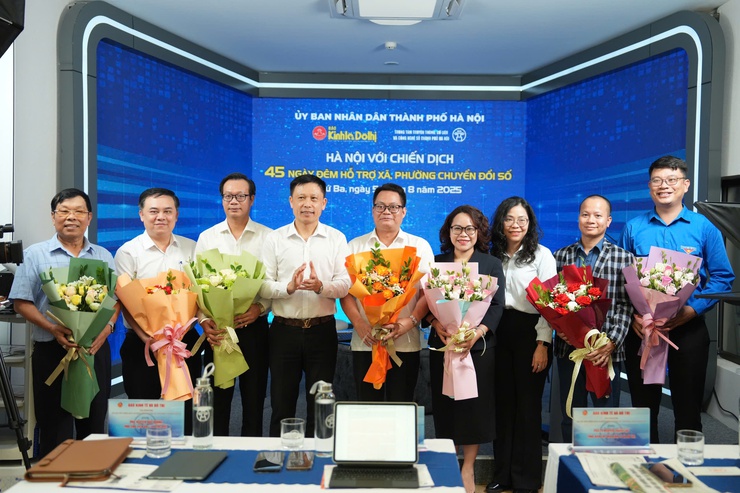 Talkshow “45 ngày đêm chuyển đổi số”: Kết nối kinh nghiệm, lan tỏa giải pháp hiệu quả- Ảnh 1.