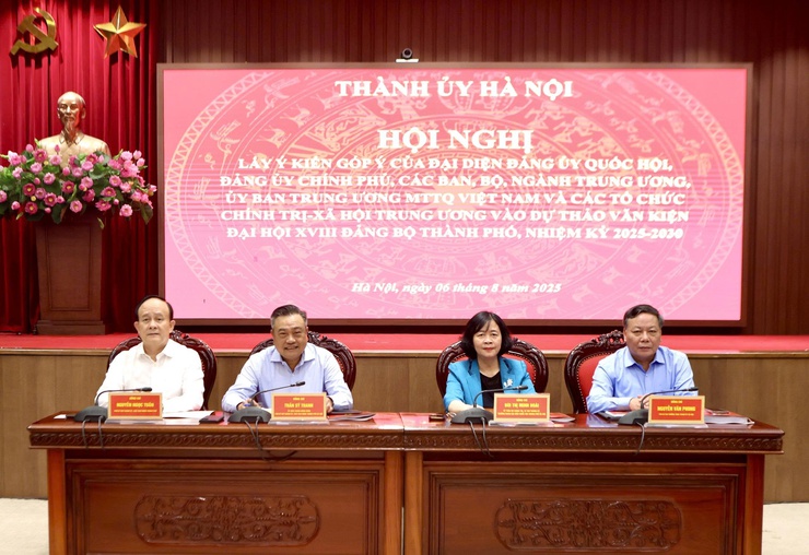 Tiếp tục tiếp thu, bổ sung Dự thảo văn kiện Đại hội Đảng bộ Thành phố đảm bảo chất lượng cao nhất- Ảnh 1.