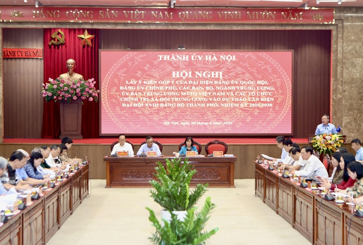 Tiếp tục tiếp thu, bổ sung Dự thảo văn kiện Đại hội Đảng bộ Thành phố đảm bảo chất lượng cao nhất- Ảnh 7.